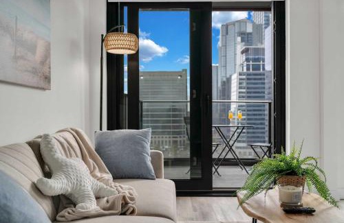 Eau Claire Apartamento | Driftwood Heights DT Gym City Views