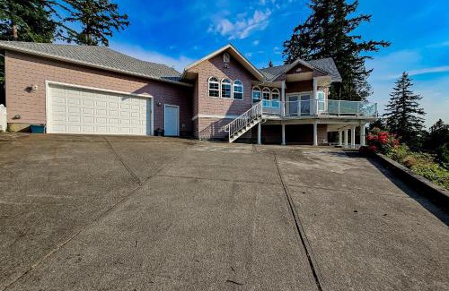 Blaine Casa | Driftwood Retreat