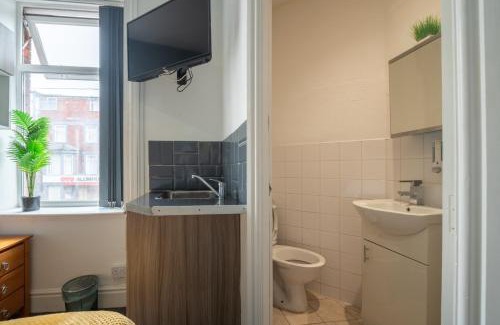 Blackpool Town Center Hotel | Driftwood Rooms