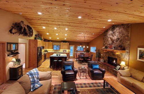 Cle Elum Casa | DRIFTWOOD SHORES BLISS (CHALET BY LAKE CLE ELUM)
