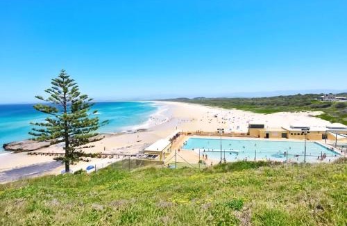 Windang Casa | DriftWood - Where the Lake Meets the Sea