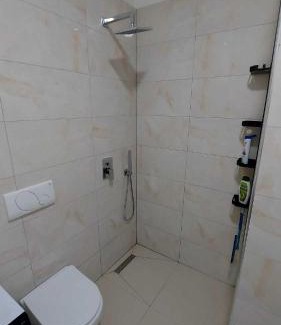 Sakës Apartamento | Driton's Apartments