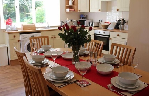 Pulham Cabaña | DROOP FARM COTTAGE, admite mascotas en Hazelbury Bryan, Ref 988951