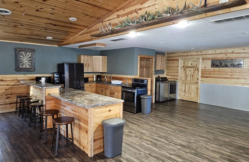 Oakes Cabina | Droptine Lodge 2.0