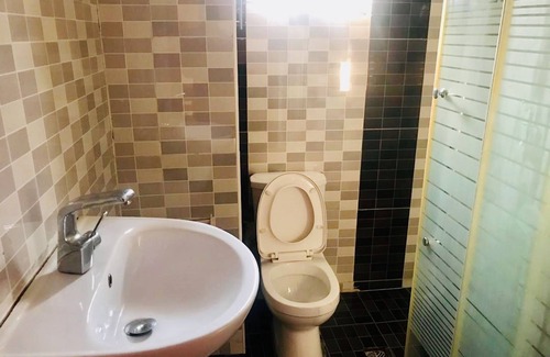 Ofin Hotel | Droptop Suites