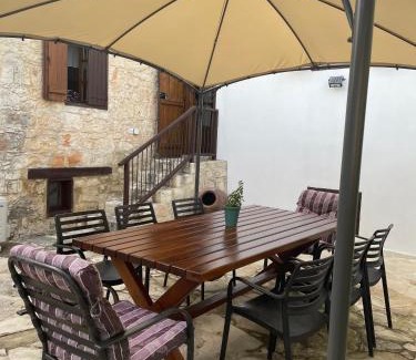 Droushia Casa | DROUSHIA CORNER HOUSE