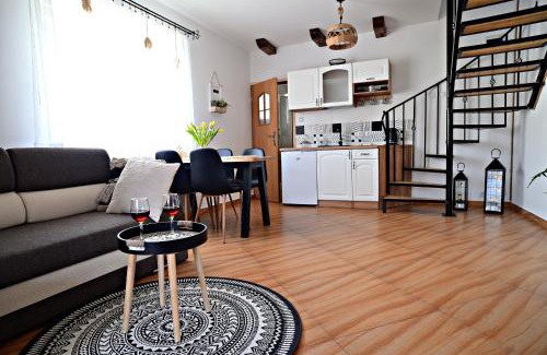 Bobrka Casa | Drozdówka nad Soliną - Domki BOHO