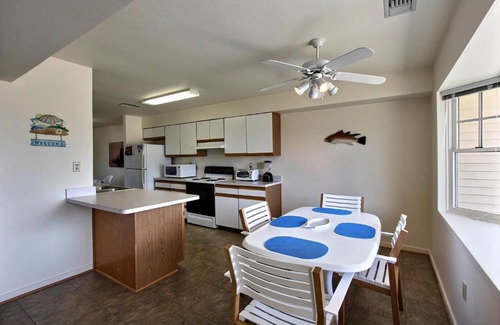Buxton Casa | Drum & Egret