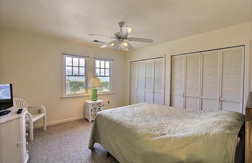 Buxton Casa | Drum & Egret
