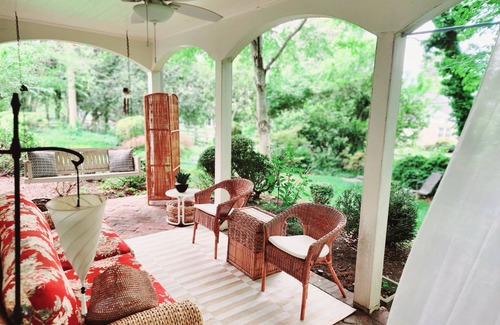 Taylor Run Casa | Drybrook Historic Estate, near Oldtown Alexandria/DC