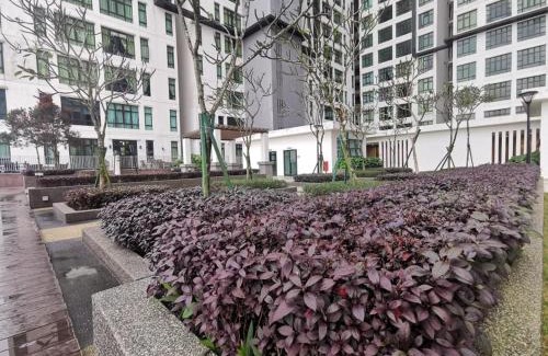 Kempas Apartamento | DSummit 3bedroom WiFi Netflix 5 Pax