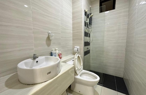 Kempas Apartamento | DSummit City View High Floor 5-6 Pax Netflix WiFi