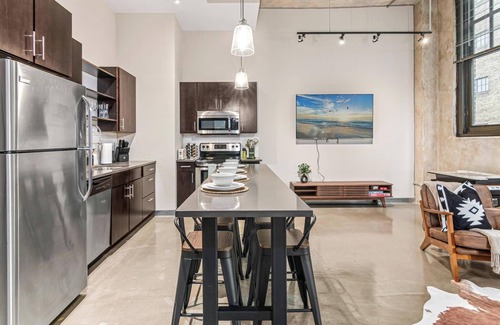 Warehouse District Apartamento | DT 2BD Steps from Target Field Gym Kitchen Laundry