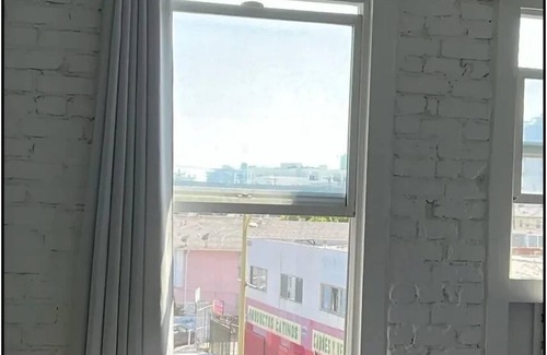 Westlake Apartamento | DTLA Escape Pad: Traveler's Oasis