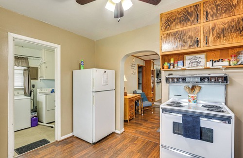 Belleville Cabaña | Dtwn Belleville Home w/ Yard < 1 Mi to High Banks