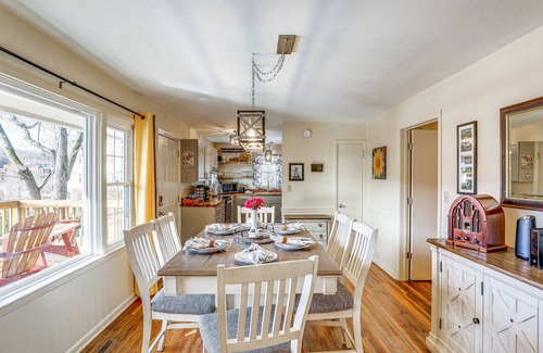 Boone Casa | NUEVO-Downtown Boone Home, Walk to Appalachian State
