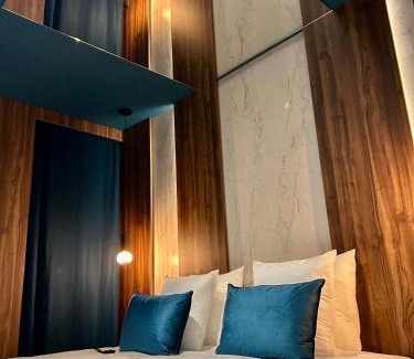 Port-de-Bouc Casa | Dual Experience Love Room pour 2 à 4 personnes