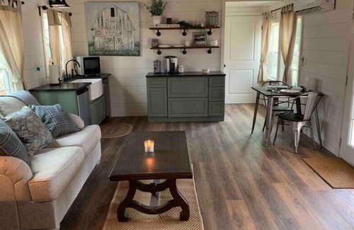 Waco Cabina | Dub's Barn 17min to Magnolia
