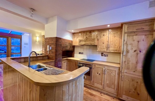Ballsbridge Casa | DUBLIN 4 - CHIC TOWNHOUSE - BESIDE HERBERT PARK - RESTAURANTS - CORPORATE STAYS
