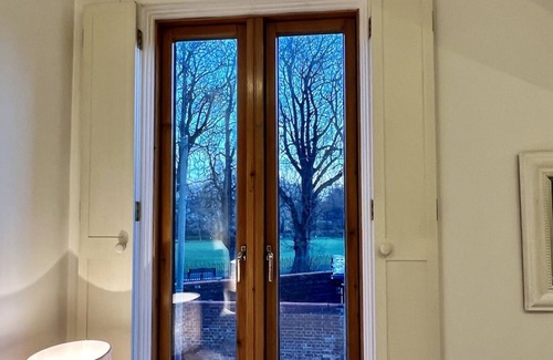 Ballsbridge Casa | DUBLIN 4 - CHIC TOWNHOUSE - BESIDE HERBERT PARK - RESTAURANTS - CORPORATE STAYS