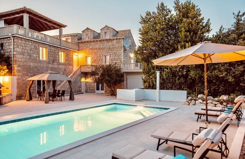 Komaji Villa | Villa Pendo 1450 (Hermosa Villa de piedra en la región de Konavle, Croacia)