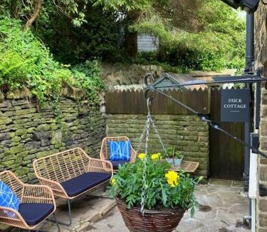 Haworth Casa | Duck Cottage - Cosy Cottage - Central Location