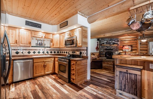 Broadwater County Casa | ¡Casa privada ubicada en más de 400 acres con bañera de hidromasaje!