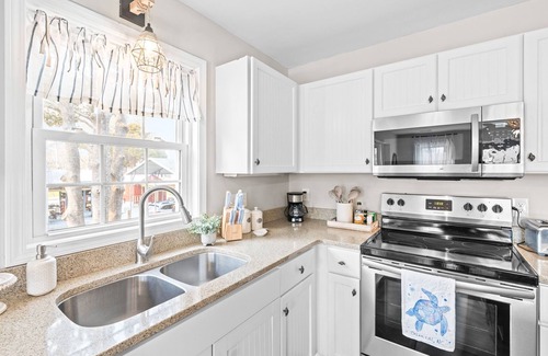 Oriental Cabaña | Duck Pond Haven - Quaint Pet friendly Cottage