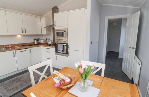 South Lakeland Leisure Village Cabaña | Duckling Lodge