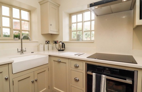 Whixley Cabaña | DUCKSTONE COTTAGE, pet friendly, character holiday cottage in Whixley
