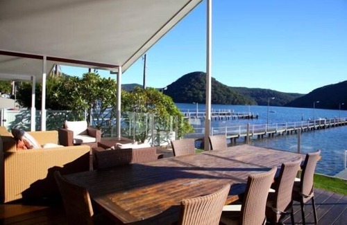 Woy Woy Bay Casa | Ducky House Waterfront in Woy Woy Bay