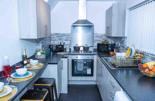 Dudley Casa | Dudley 3Bedroom Home-Perfect for Long & Short Stay