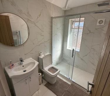 Oldbury Apartamento | Dudley, Birmingham and Wolverhampton Contractor and Family Stay B69