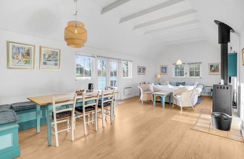 Holloselund Casa | Con habitaciones abiertas hasta la cresta, la casa es especialmente luminosa y acogedora.