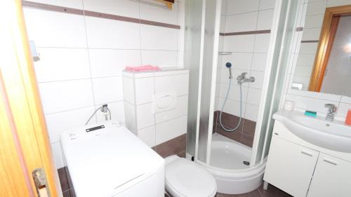 Istok Apartamento | Dugiš studio-no parking