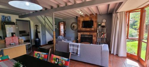 Dullstroom Casa | DullVino Cottage no 15 at Critchley