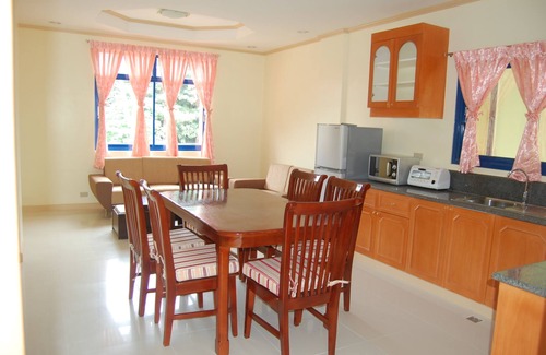 Dumaguete Apartamento | Dumaguete Springs Apartment