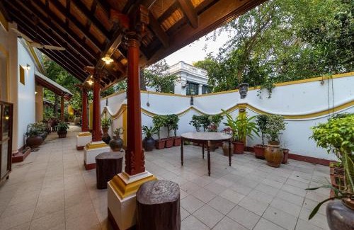 White Town Casa | Dumas Guest House