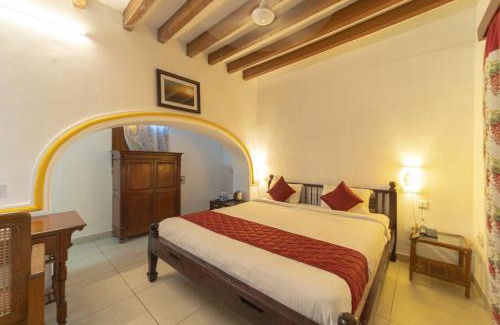 White Town Casa | Dumas Guest House