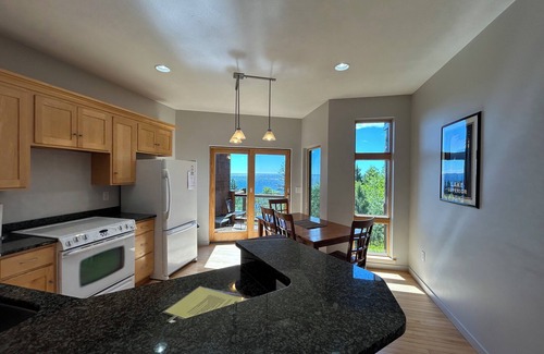Tofte Casa | Duncan's Sea Smoke on Lake Superior's North Shore, Tofte, MN, NEW LISTING!