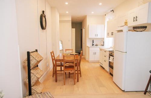 Brockton Village Hotel | Dundas and Brock Suitel