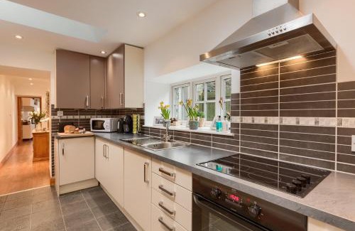 Comrie Casa | Dundas Flat, 1 bedroom, Comrie