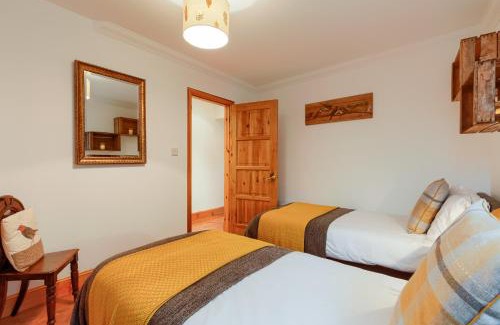 Comrie Casa | Dundas Flat, 1 bedroom, Comrie