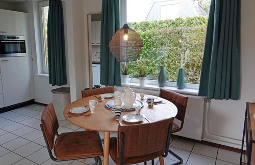 Egmond-Binnen Casa | Dune Bungalow directly against the dunes for 4 persons. Magnificent nature, walking, cycling, enjoying.