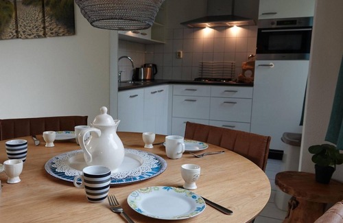 Egmond-Binnen Casa | Dune Bungalow directly against the dunes for 4 persons. Magnificent nature, walking, cycling, enjoying.