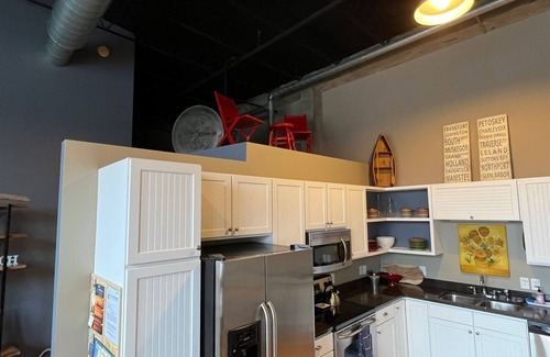 South Haven Casa | Dune Haven | Luxurious Downtown Loft w/ Indoor/Outdoor Pool, Hot tub