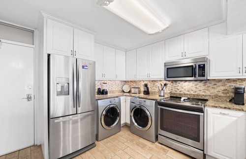 Thomas Drive Apartamento | Pet Friendly-Beach Service-Covered Parking-A102