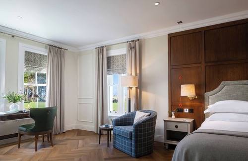 Portrush Hotel | Dunluce Lodge
