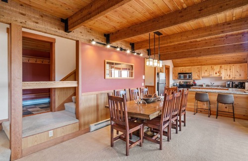 Big Sky Chalet De Esquí | Dunn's Den Ski-in / Ski-out Arrowhead Chalet ¡A pie de Big Sky Resort!