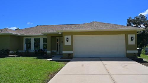 North Port Casa | Dunsmuir House - Close to Warm Mineral Springs, Beaches & Cool Today Park